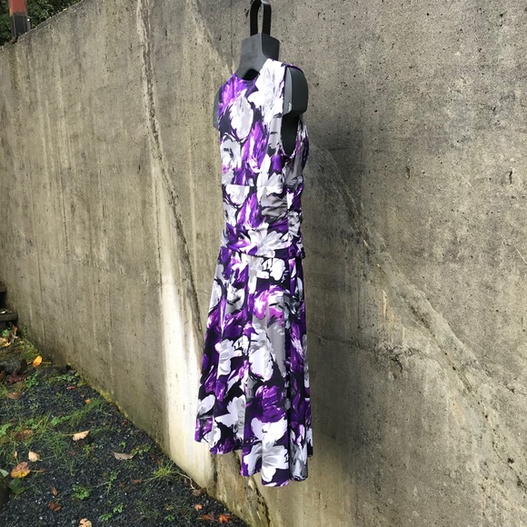 5/$20 Le Chateau Floral Print Dress Size Small - Picture 3 of 13